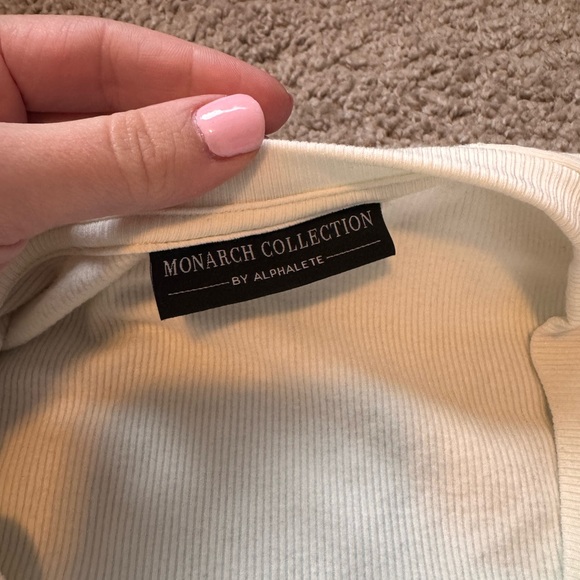 Alphalete Monarch Collection shirt - Picture 4 of 5